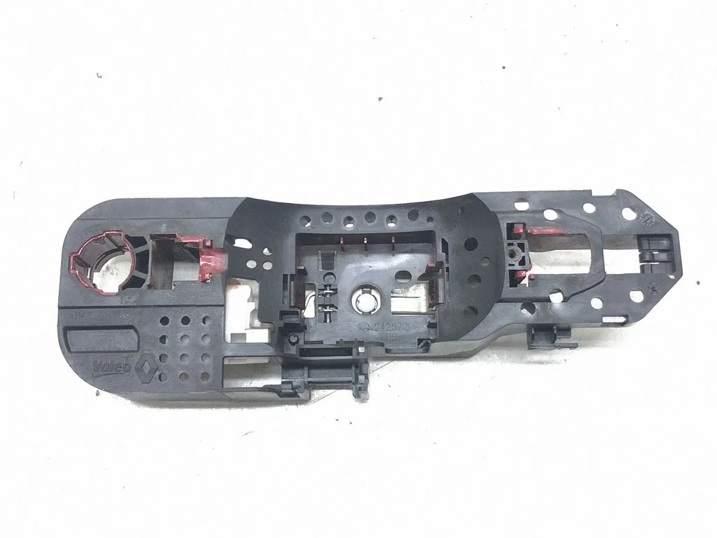 Rear door exterior handle/bracket 806060042R