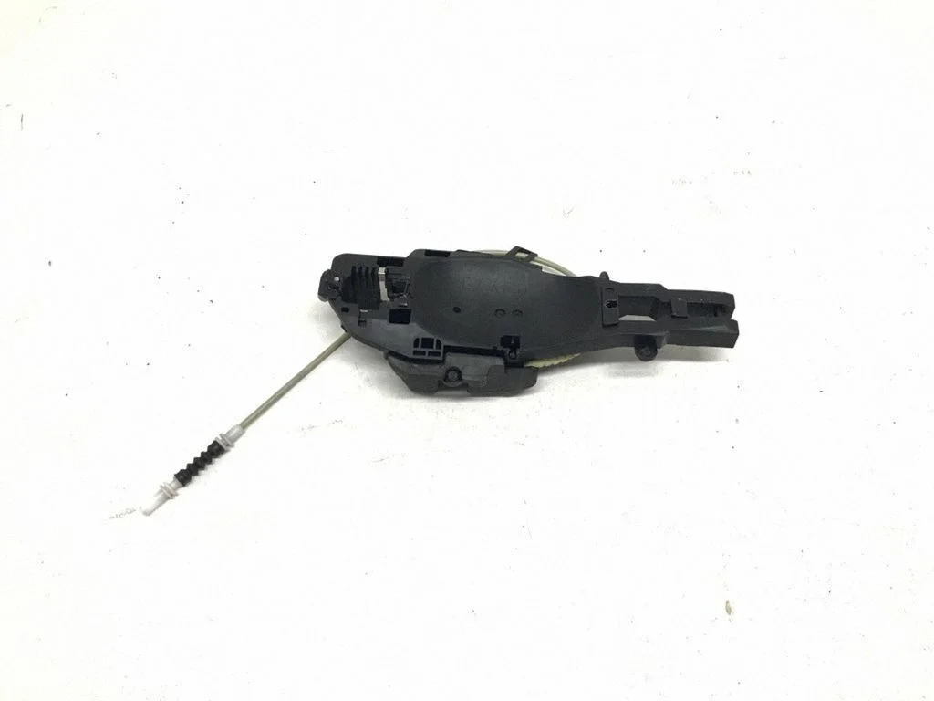 Front door exterior handle/bracket – BMW X3 F25 (2010-2017)