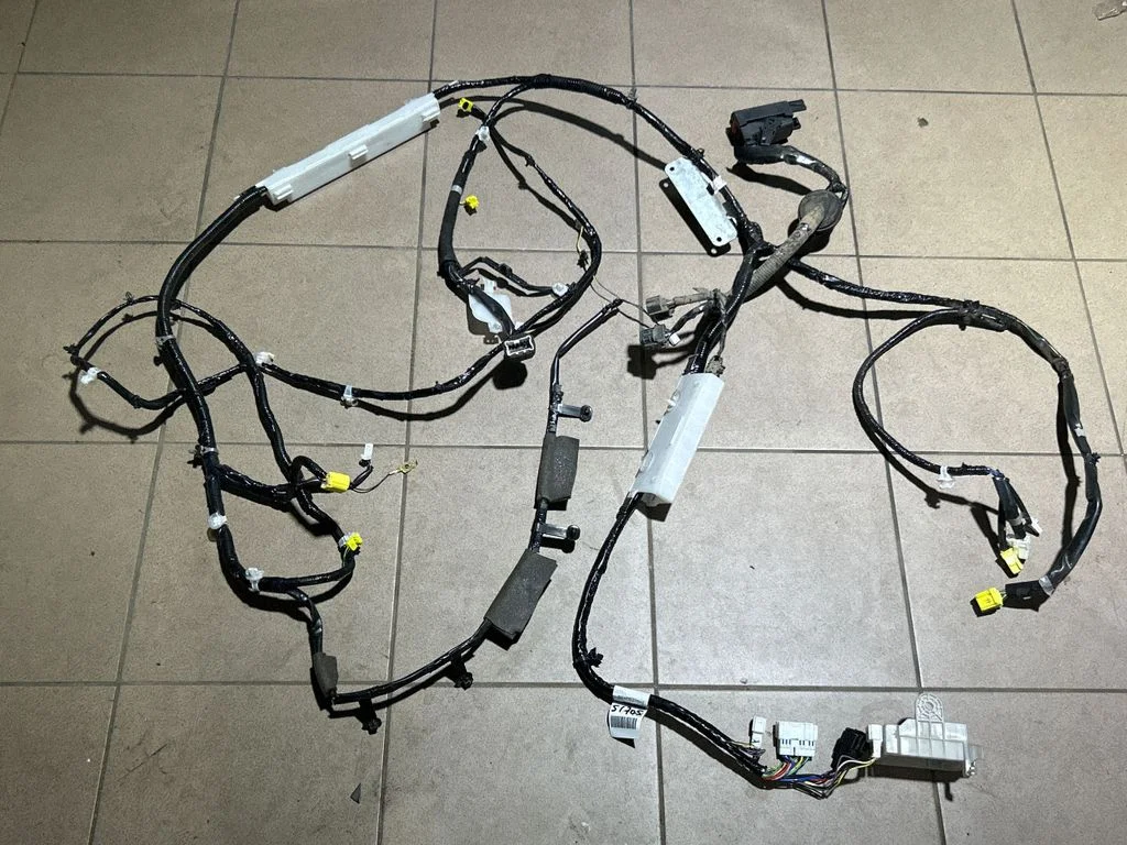 Muud juhtmed / juhtmestik 240175JK5B