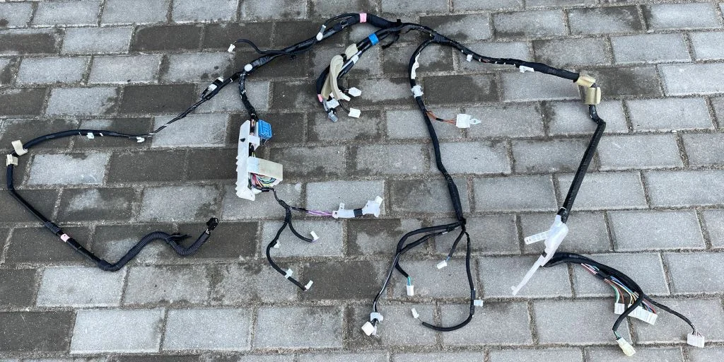Muud juhtmed / juhtmestik 821426AF10B