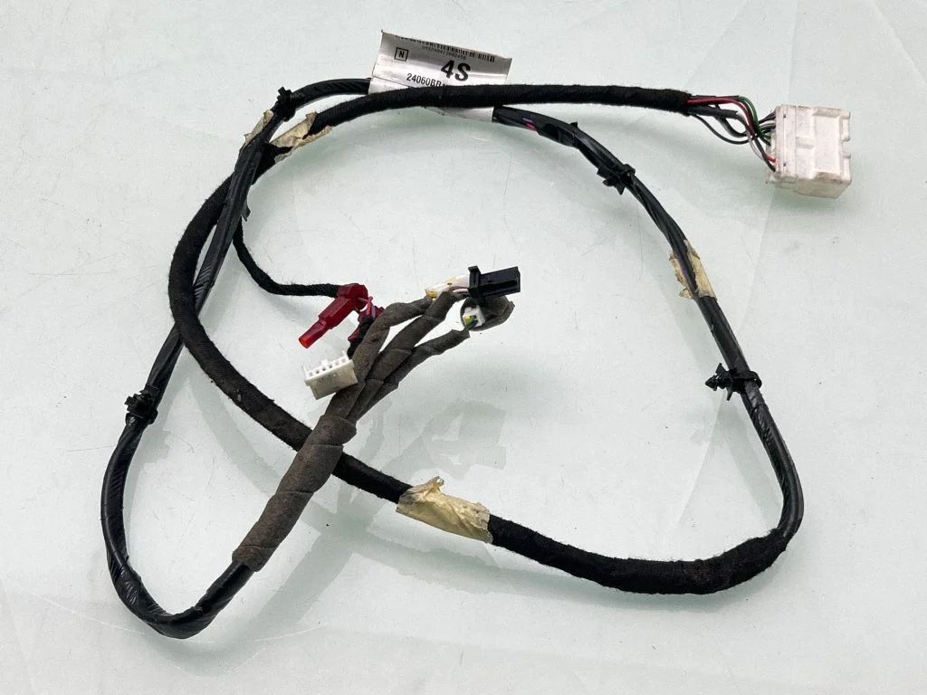 Muud juhtmed / juhtmestik 24060BR15A