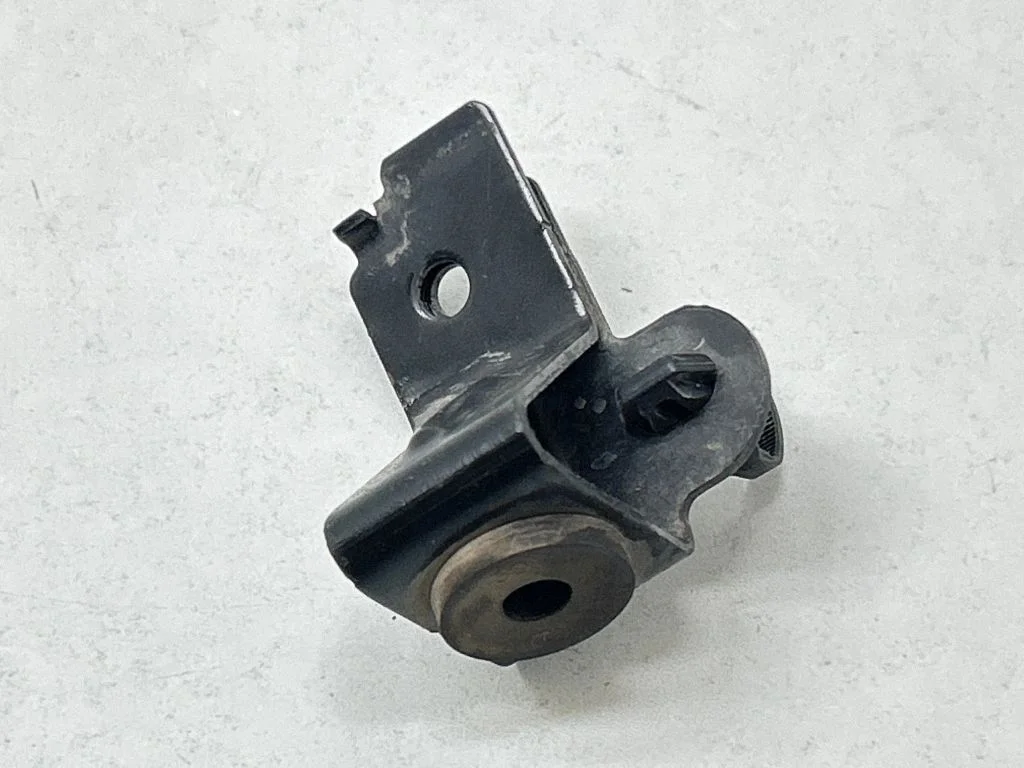 Radiaatori kinnitusklamber 21542JD20E