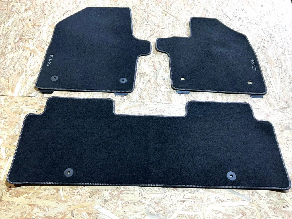 Car floor mat set – KIA EV6 (2021-)