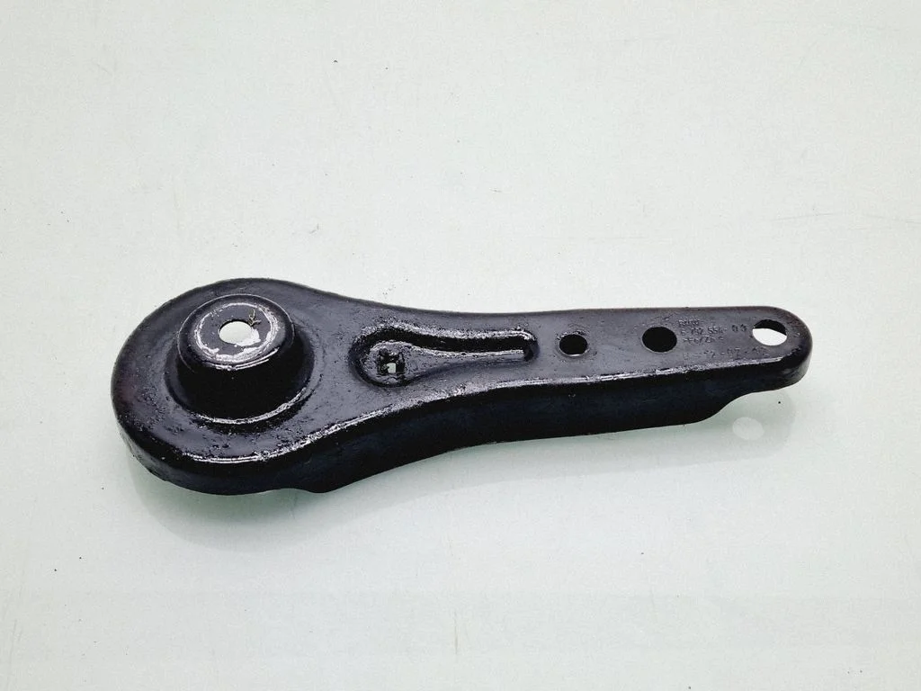 Muu tagavedrustuse varuosa – BMW 1-seeria F20 F21 (2011-2019)