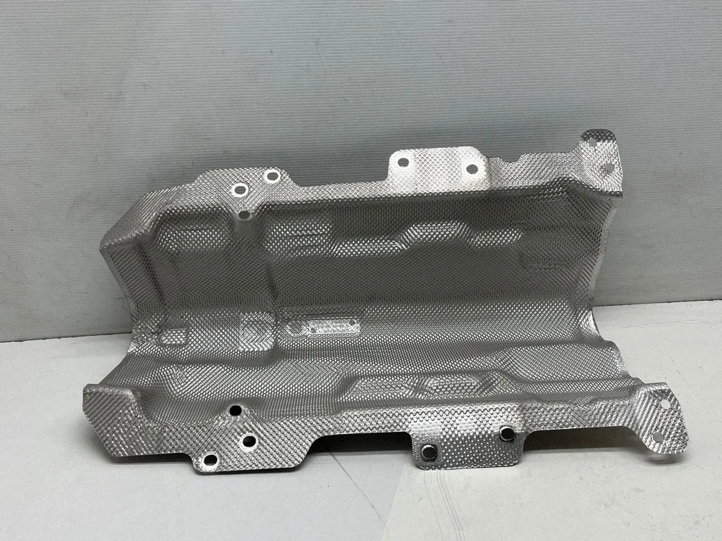 Exhaust heat shield 31420335