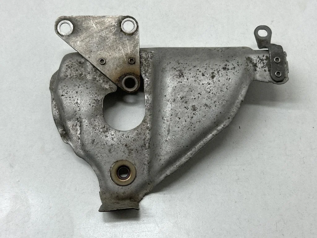 Heat shield in engine bay – Volkswagen Passat B7 USA (2012-2019)
