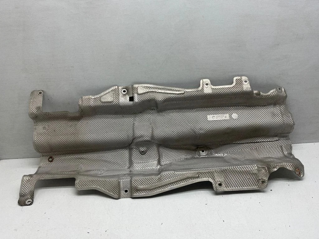 Izplūdes termoizolācija (aizsargs pret karstumu) – BMW X1 F48 F49 (2015-2022)