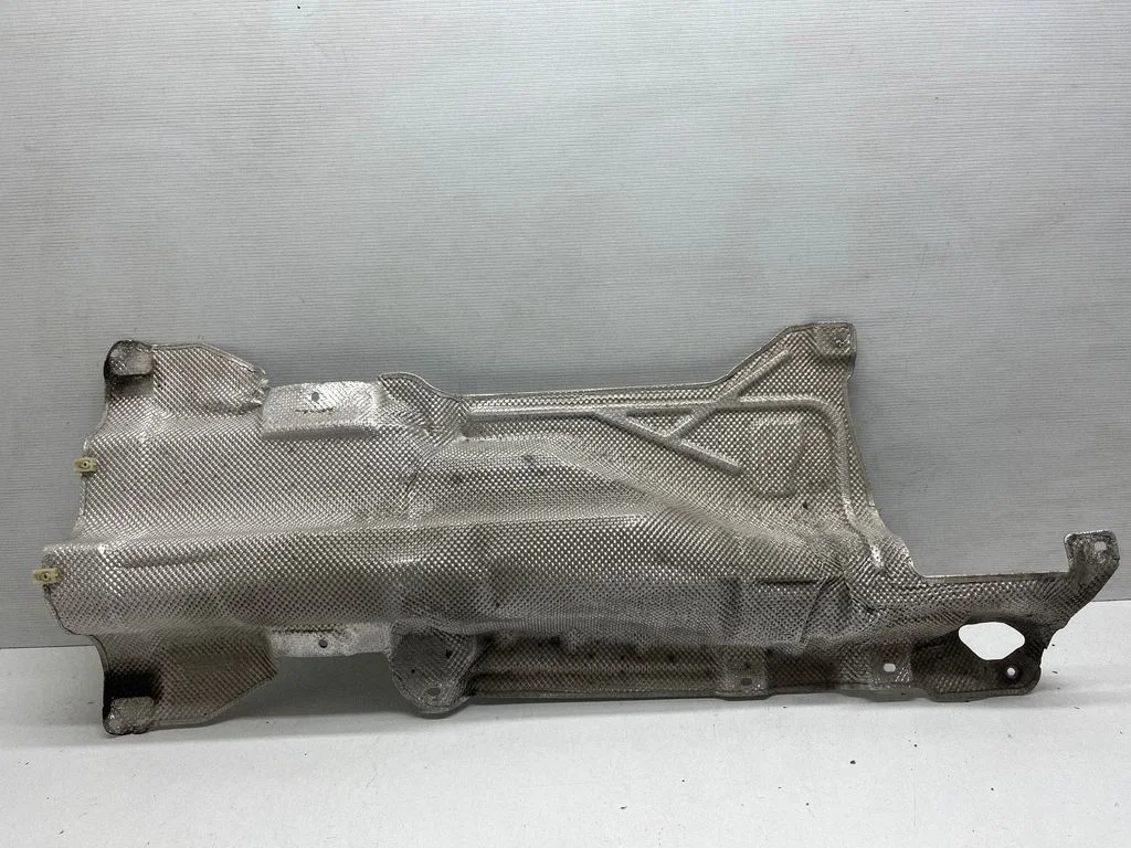 Osłona termiczna układu wydechowego – BMW X1 F48 F49 (2015-2022)