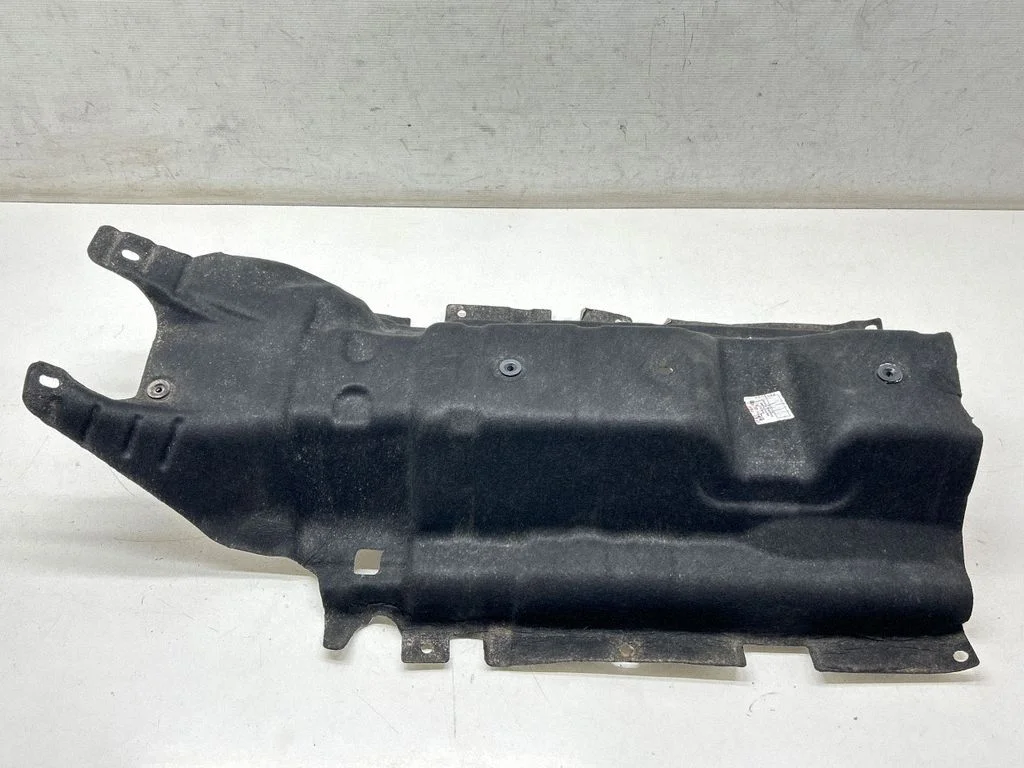 Izplūdes termoizolācija (aizsargs pret karstumu) 84134F1500