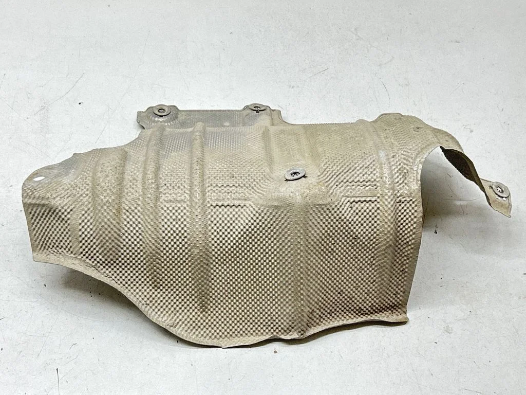 Exhaust heat shield 2K0825711D
