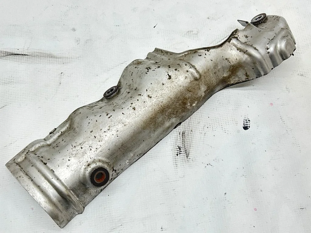Exhaust heat shield – Toyota Land Cruiser (J150) (2009-)