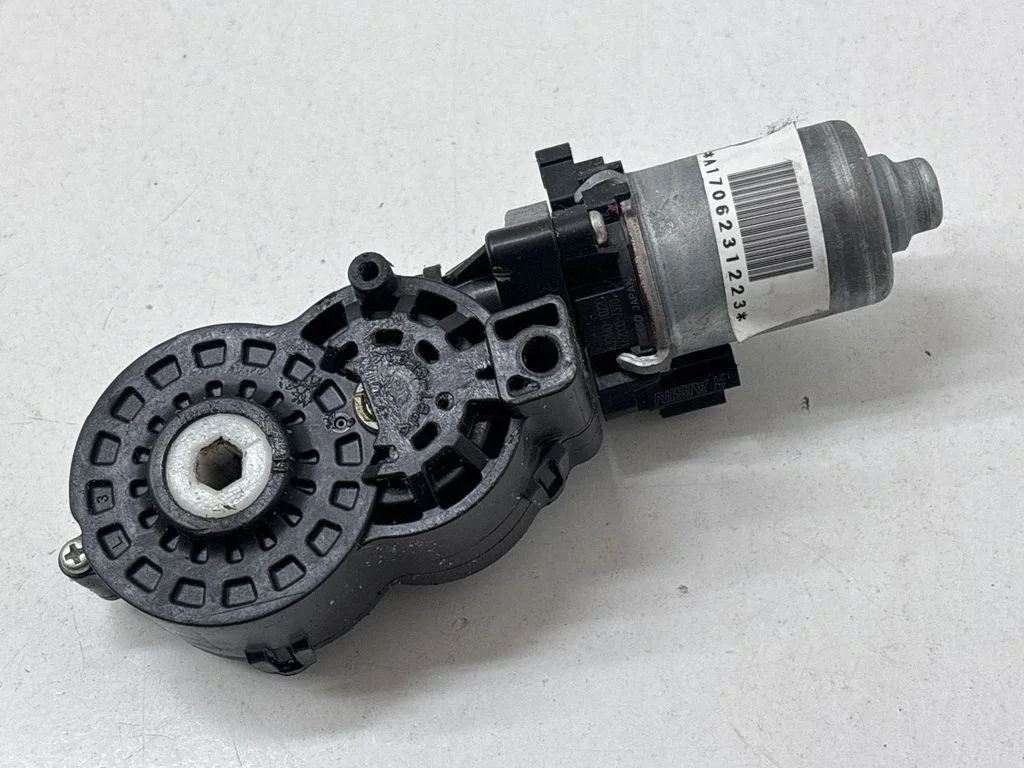 Sēdekļa regulēšanas motoriņš A1706231223
