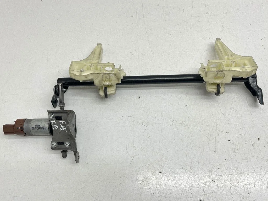 Sēdekļa regulēšanas motoriņš C11726103