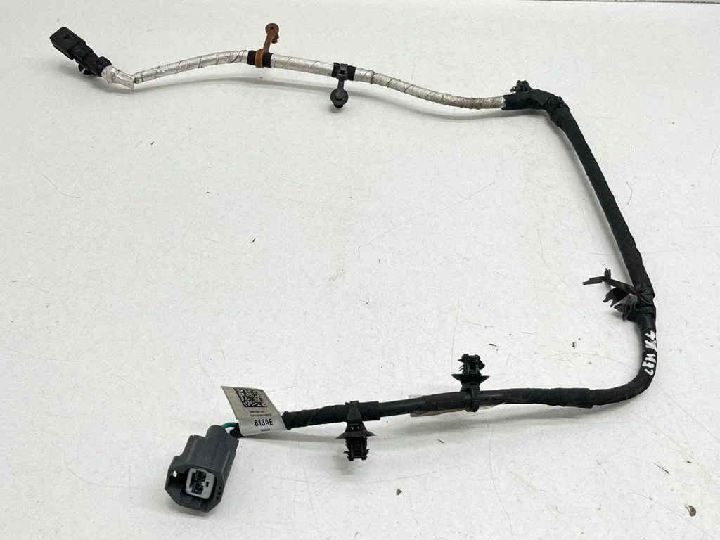 Aizmugurējā ABS sensora vads (instalācija) – Jeep Grand Cherokee WL (2021-)