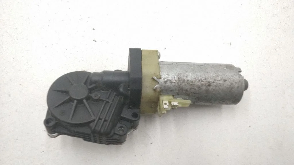 Seat adjustment motor 0130002527