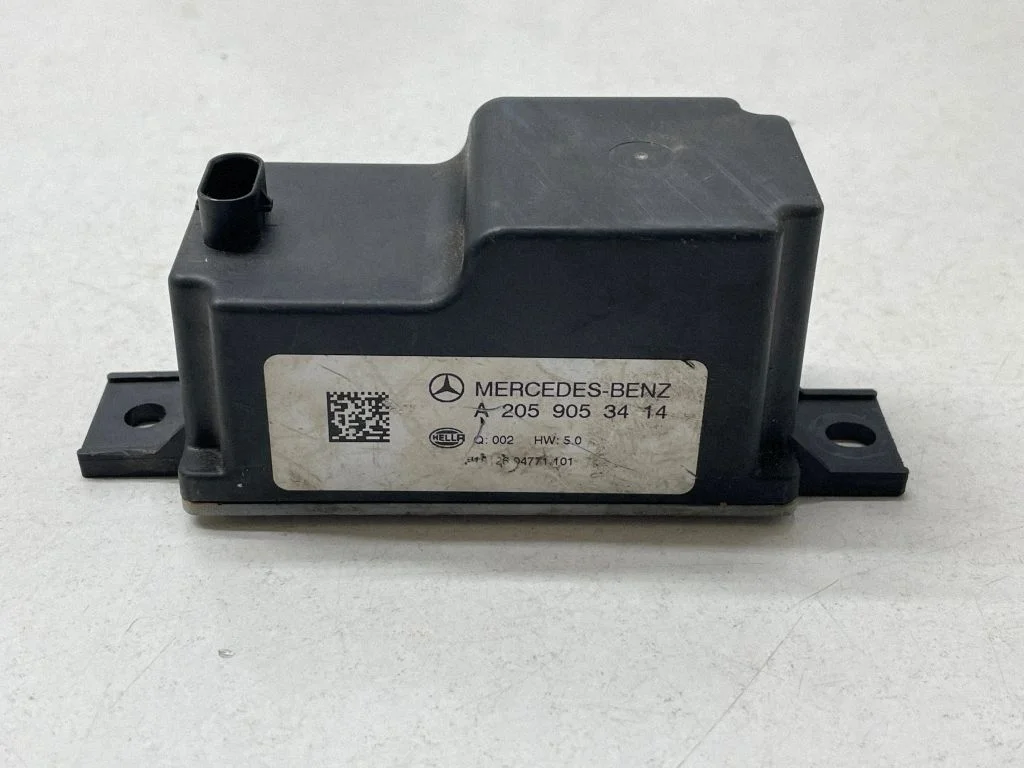 Voltage converter inverter – Mercedes-Benz GLC-Class C253 (2016-)