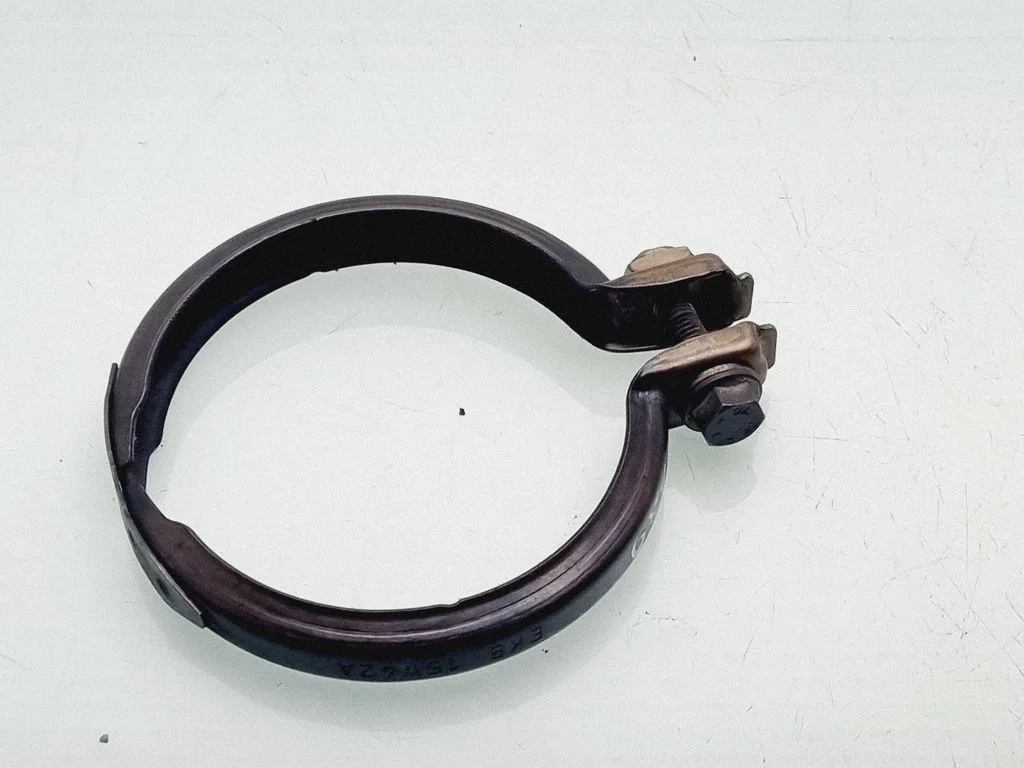 Summuti toru ühendusklamber – BMW 1-seeria F20 F21 (2011-2019)