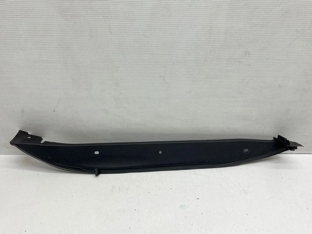 Fender end trim – Porsche Macan (95B) (2014-2018)