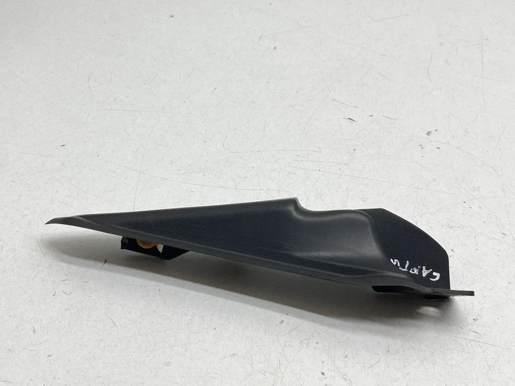 Windshield trim 5612P0010 – Renault Captur (2013-2020)