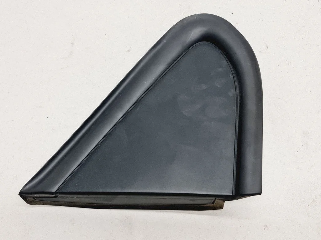 Spārna nobeiguma apdare – Opel Meriva B (2010-2016)
