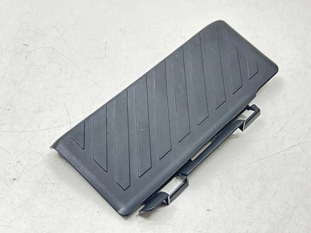 Foot rest pad/dead pedal 5Q1864777C