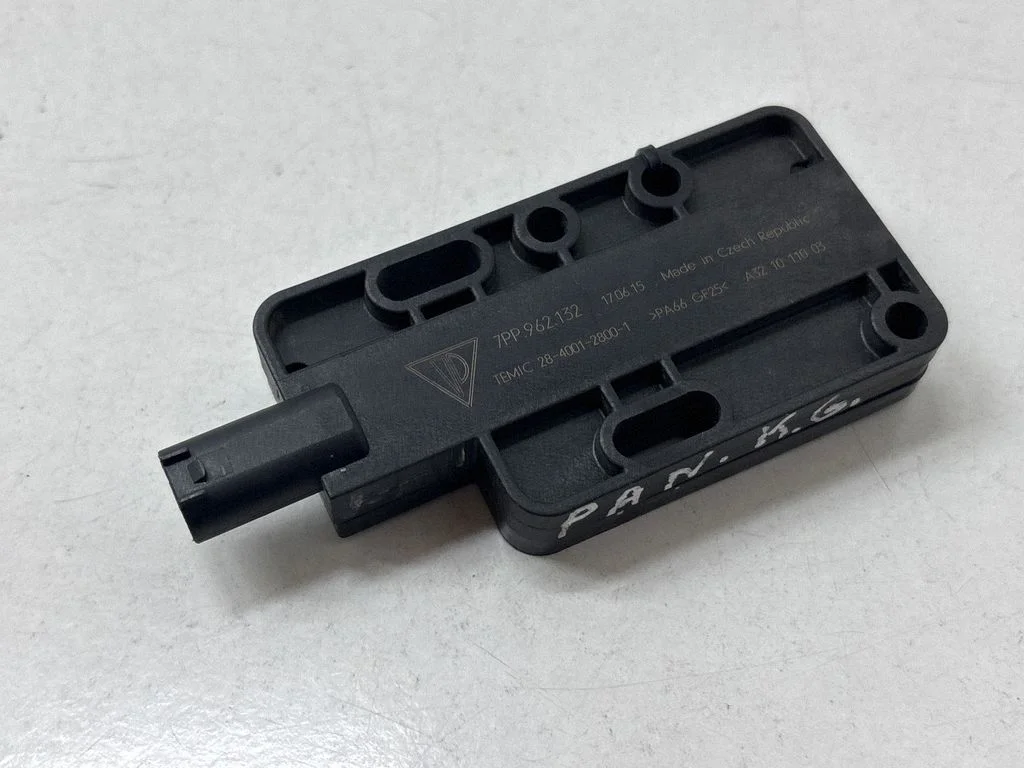 Võtmeta süsteemi KESSY (keyless) juhtplokk/moodul – Porsche Panamera (970) (2009-2017)