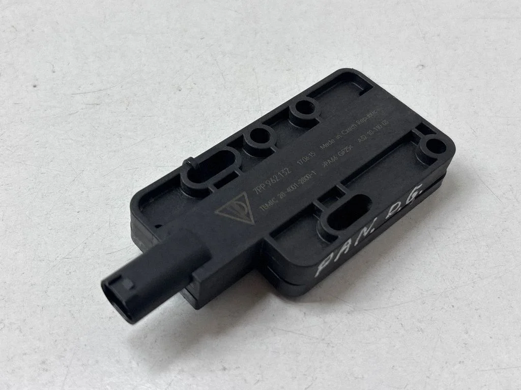 Võtmeta süsteemi KESSY (keyless) juhtplokk/moodul – Porsche Panamera (970) (2009-2017)