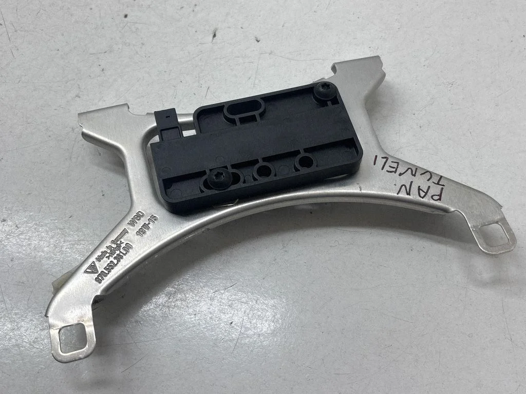 Keyless (KESSY) go control unit/module – Porsche Panamera (970) (2009-2017)