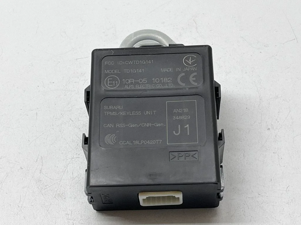 Moduł systemu bezkluczykowego KESSY (keyless) 10R0510182