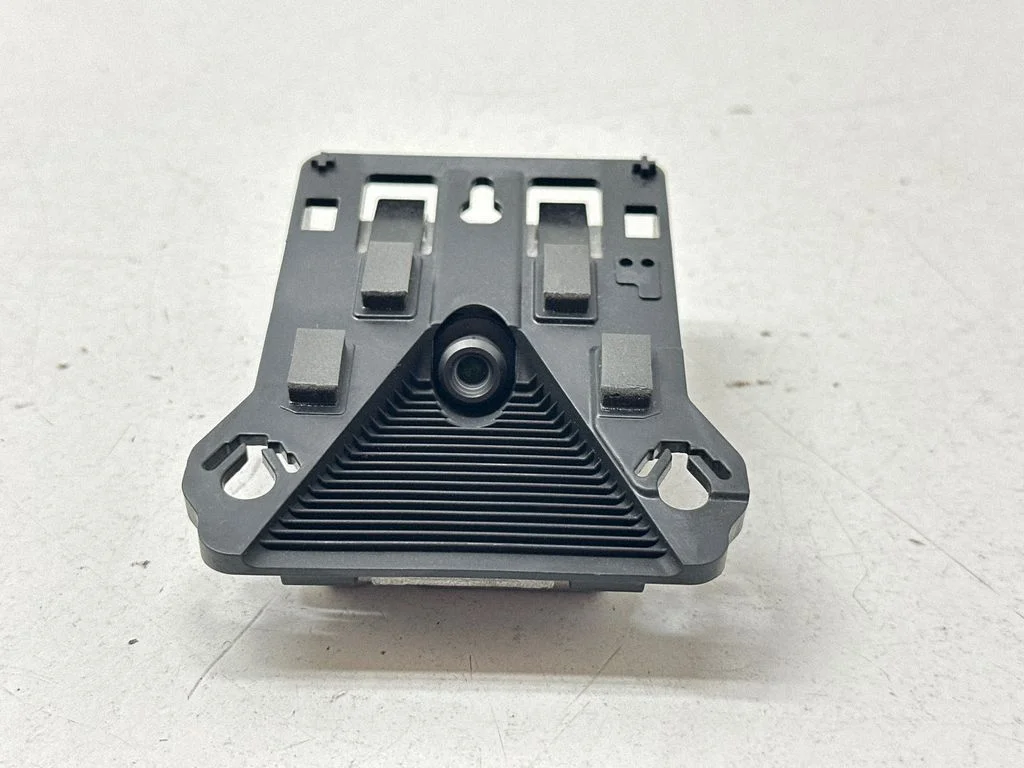Windshield/windscreen camera – Chrysler Pacifica (2017-)