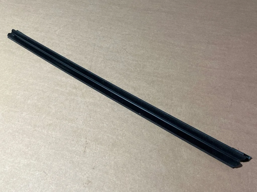 Rear door glass trim molding – KIA EV6 (2021-)