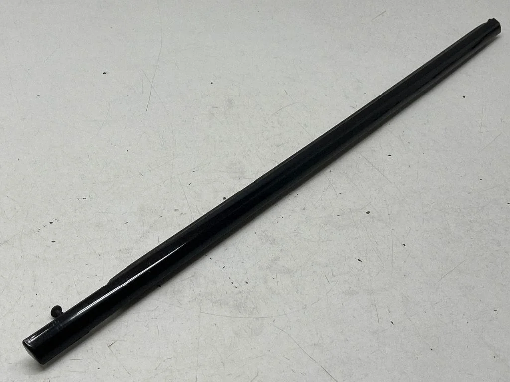 Front door glass trim molding BJ3221452AE