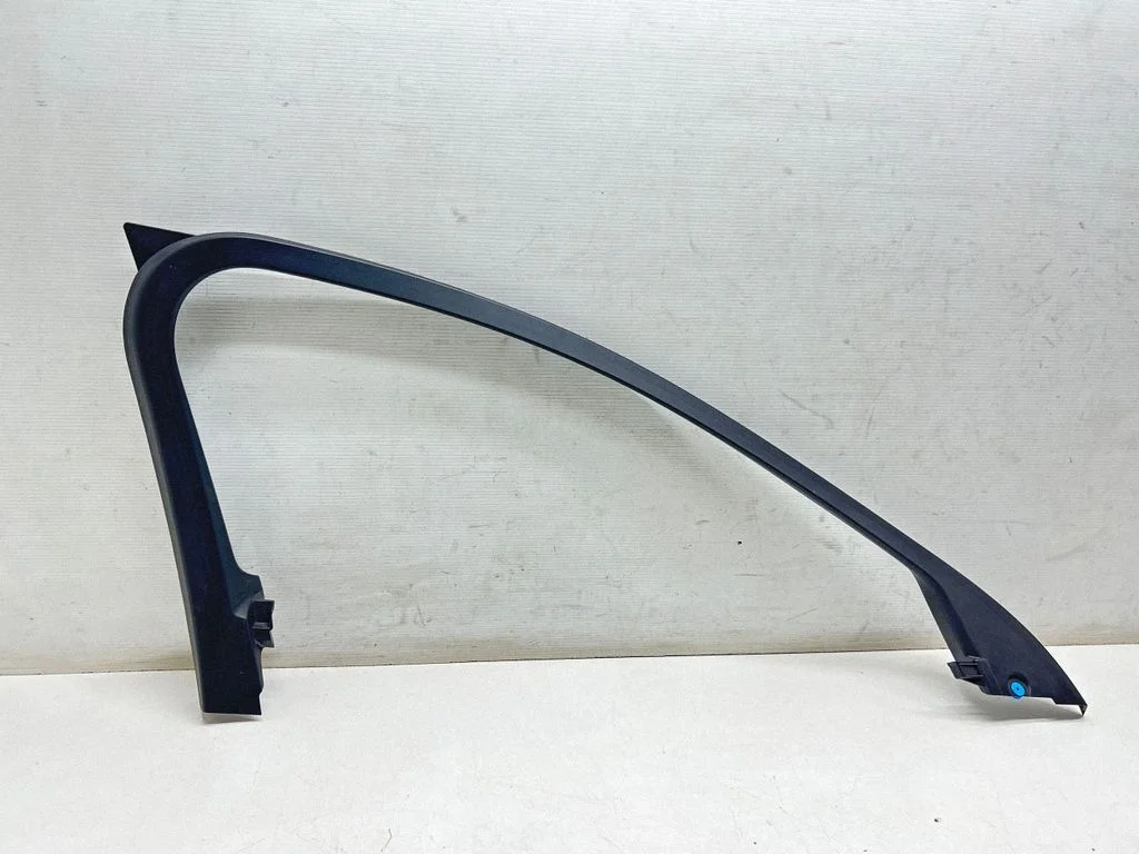 Front door glass trim molding – Volvo S90, V90 (2016-)