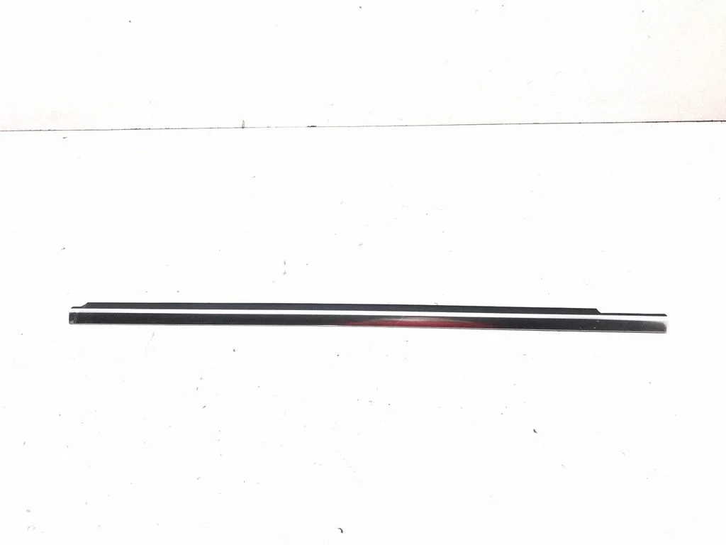 Esiukse klaasi liist A21272503