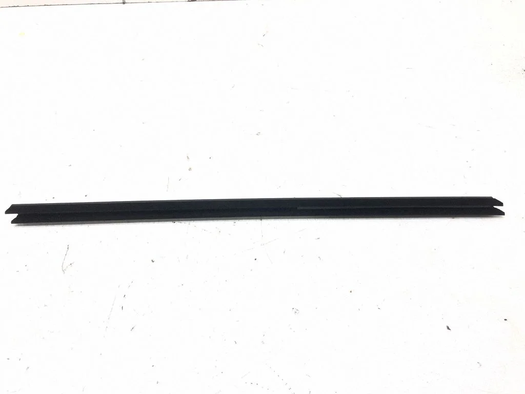 Esiukse klaasi liist 7205718