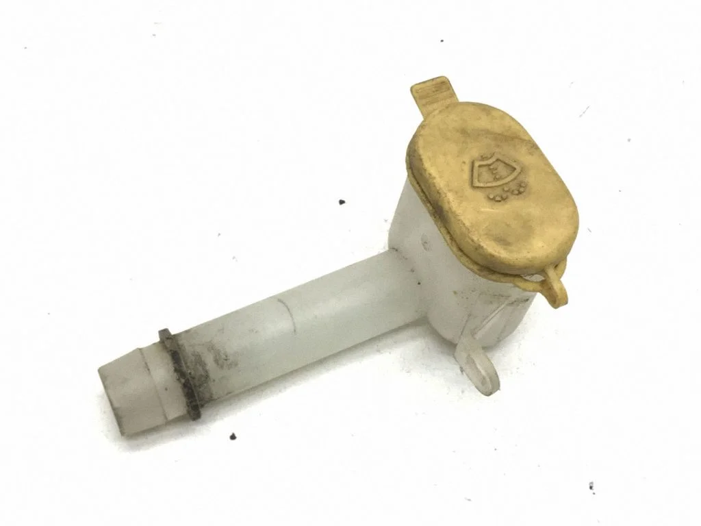 Wlew zbiorniczka spryskiwacza – Ford Focus (1998-2004)