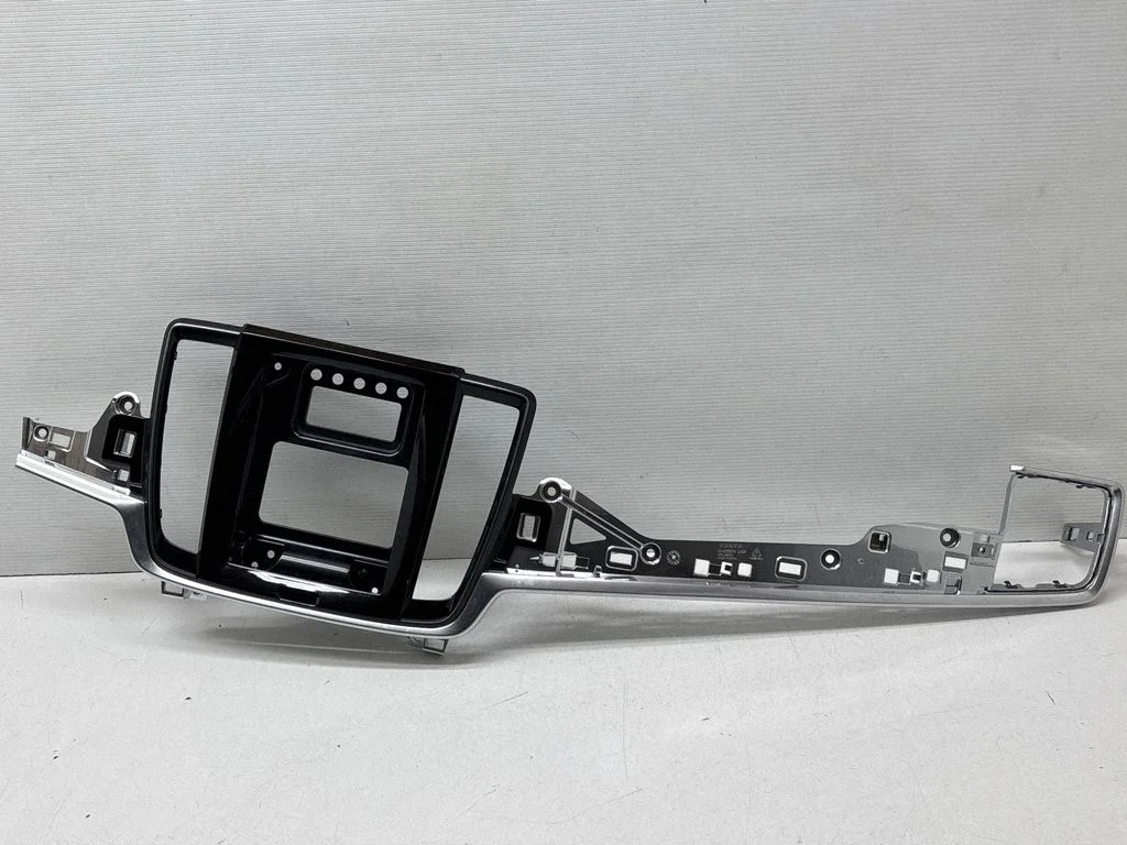 Panel trim – Volvo S90, V90 (2016-)