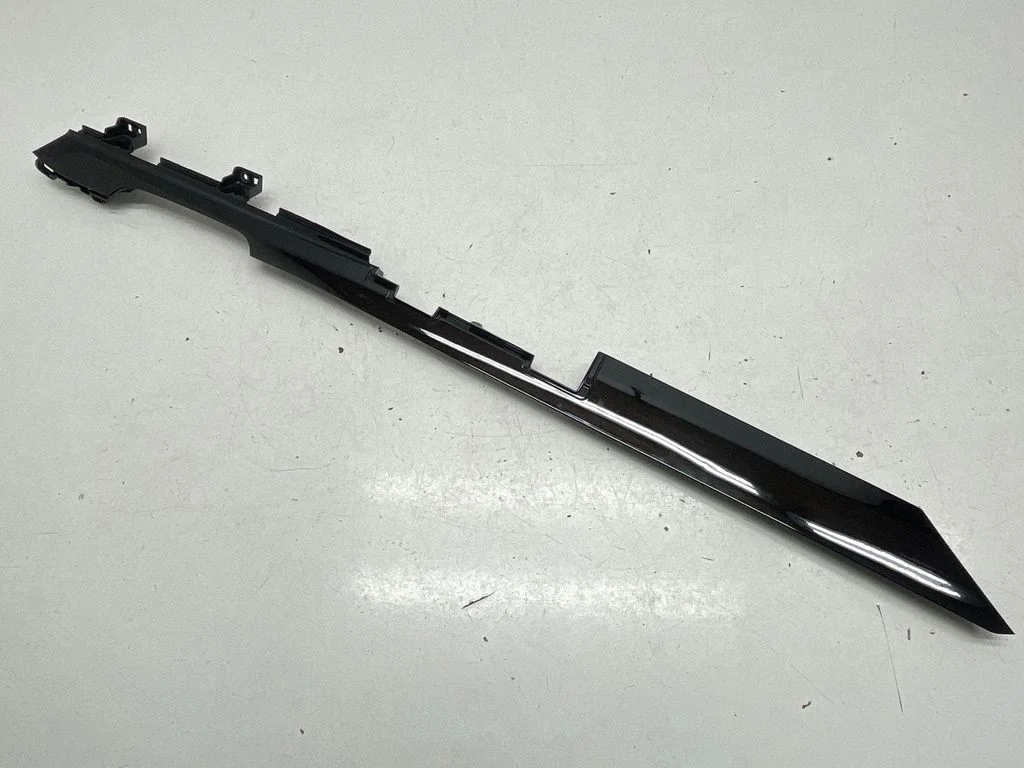 Panel trim AT84790000