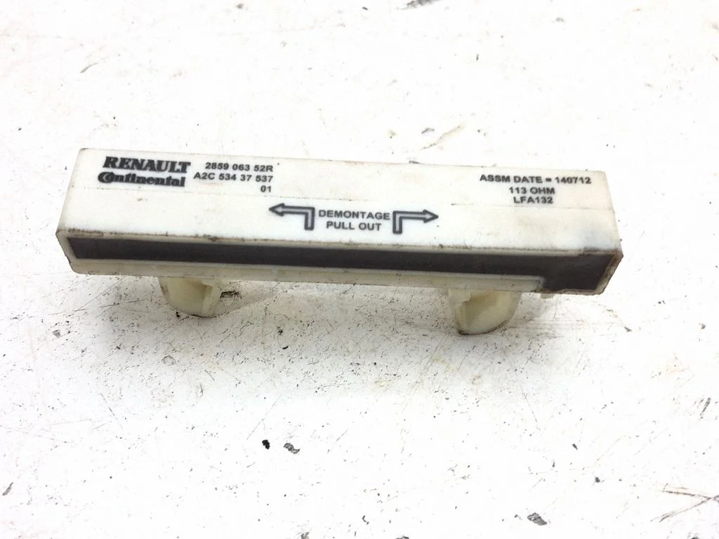 Antenna control unit – Renault Clio IV (2012-2019)