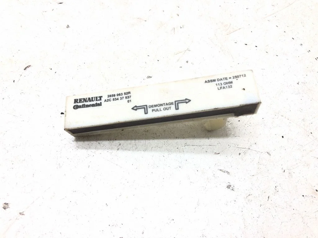 Antenna control unit – Renault Clio IV (2012-2019)