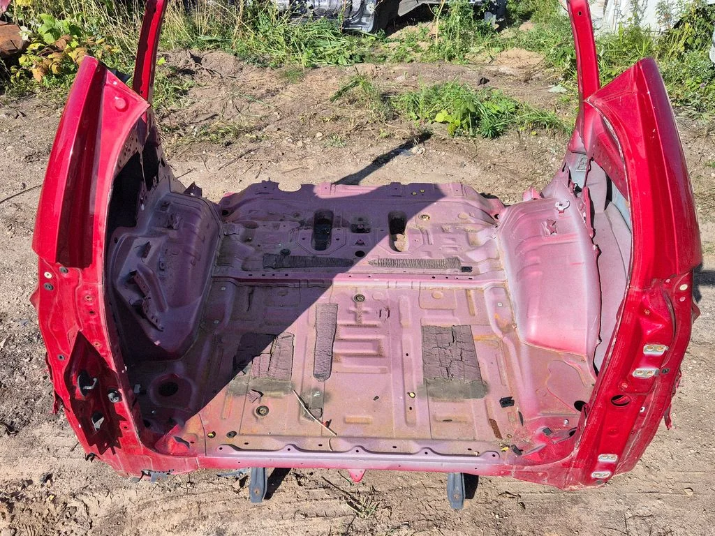 Tagumine kereosa – Toyota Land Cruiser (J150) (2009-)