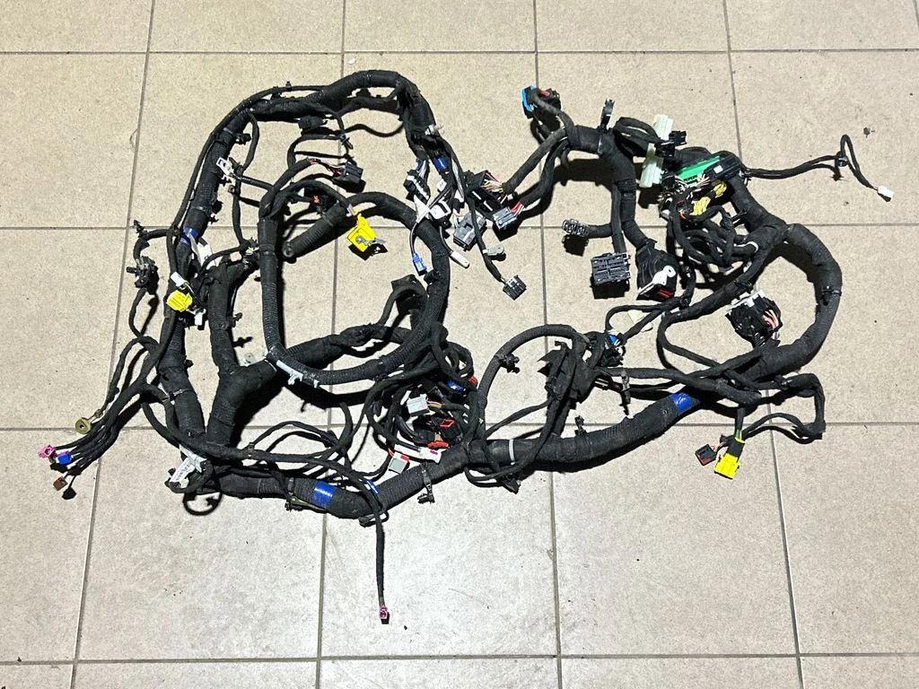 Panel wiring – Ram 1500 DT (2018-)