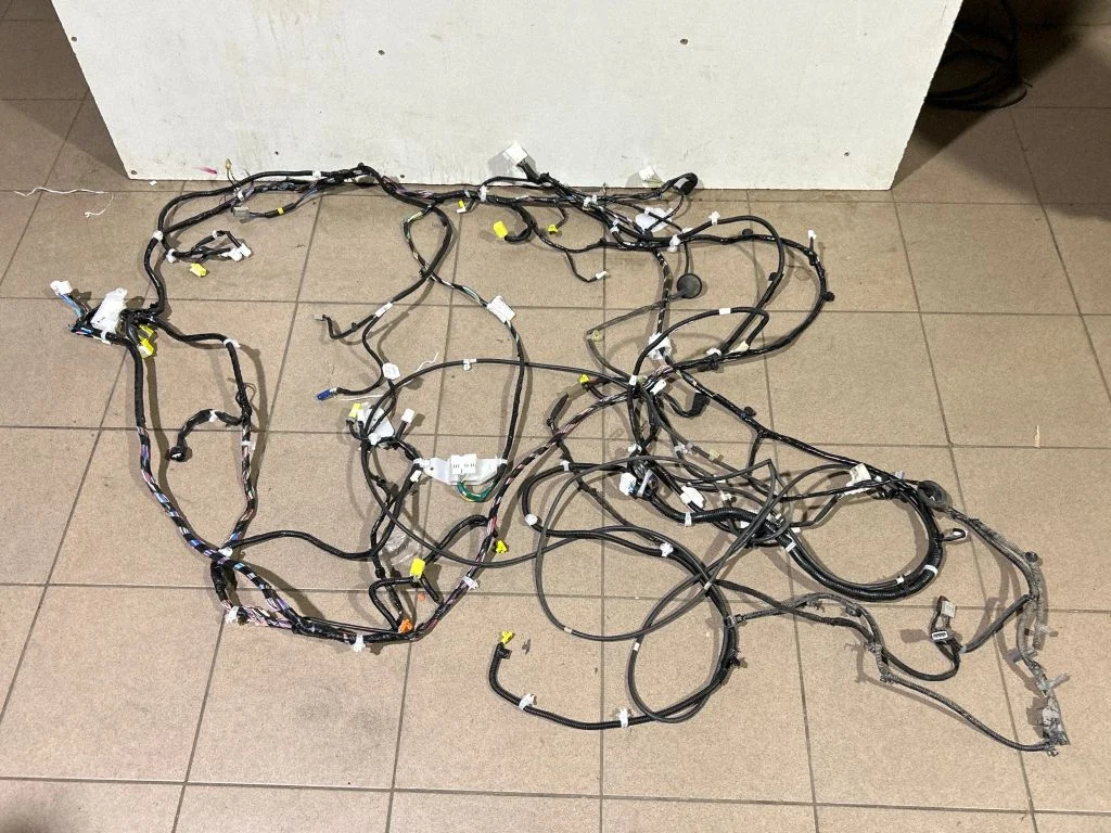 Armatuurlaua juhtmestik 240143ZL4C5