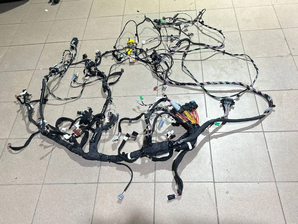 Panel wiring 240183060S – Renault Captur (2013-2020)