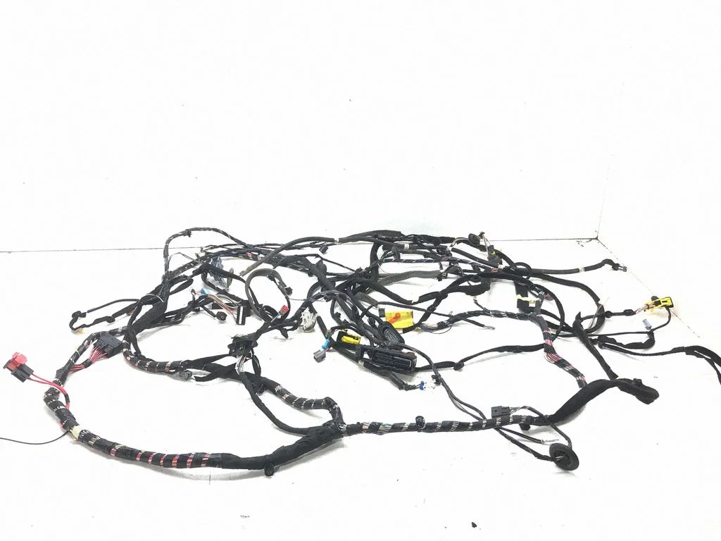 Armatuurlaua juhtmestik 241634642R