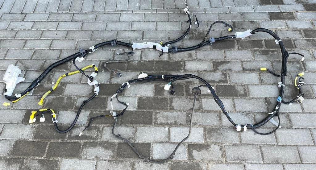 Armatuurlaua juhtmestik 821616AS40A