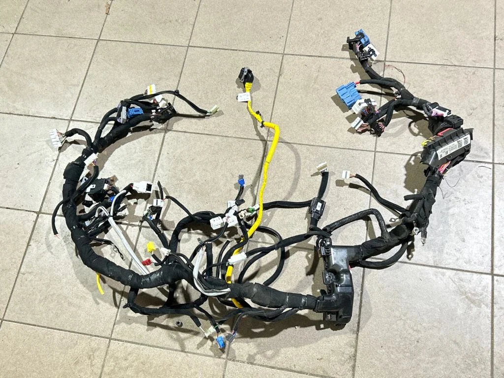 Panel wiring – KIA Niro (2022-)