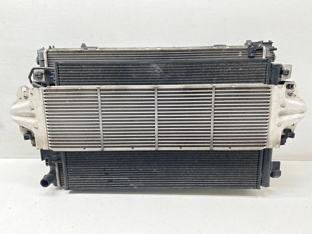 Radiator set 7E0121253A