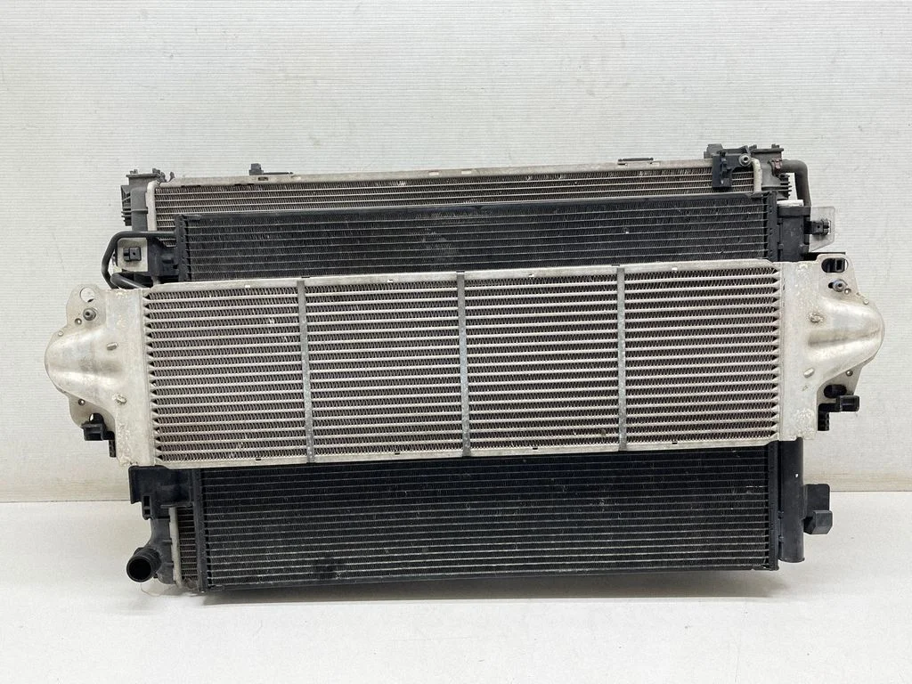 Radiator set 7E0121253A