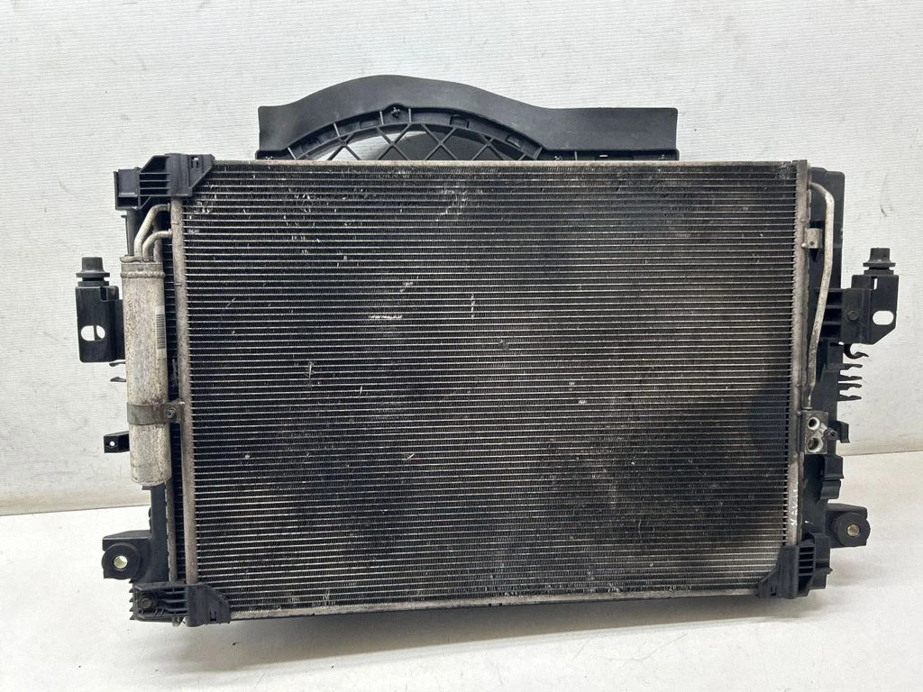 Radiaatorite komplekt 92131-BH40A